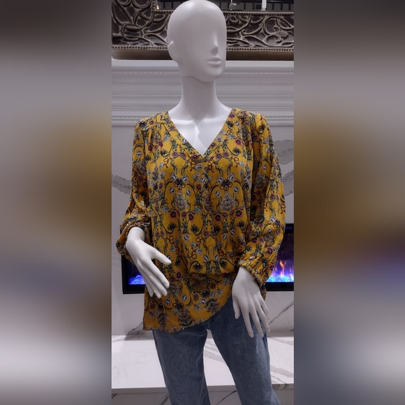 St. John's Bay Tops - NWT - St. John's Bay Floral Top - XXL